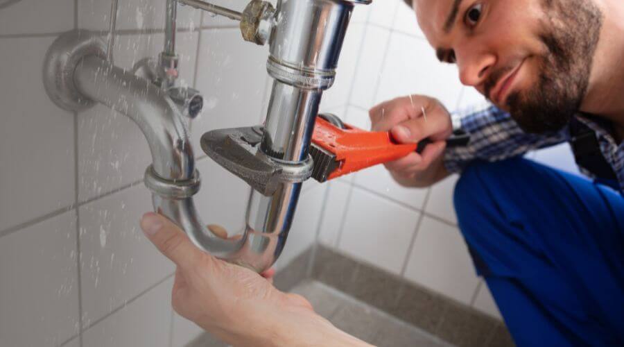 Professional expert plumbing services in Forest City, MO